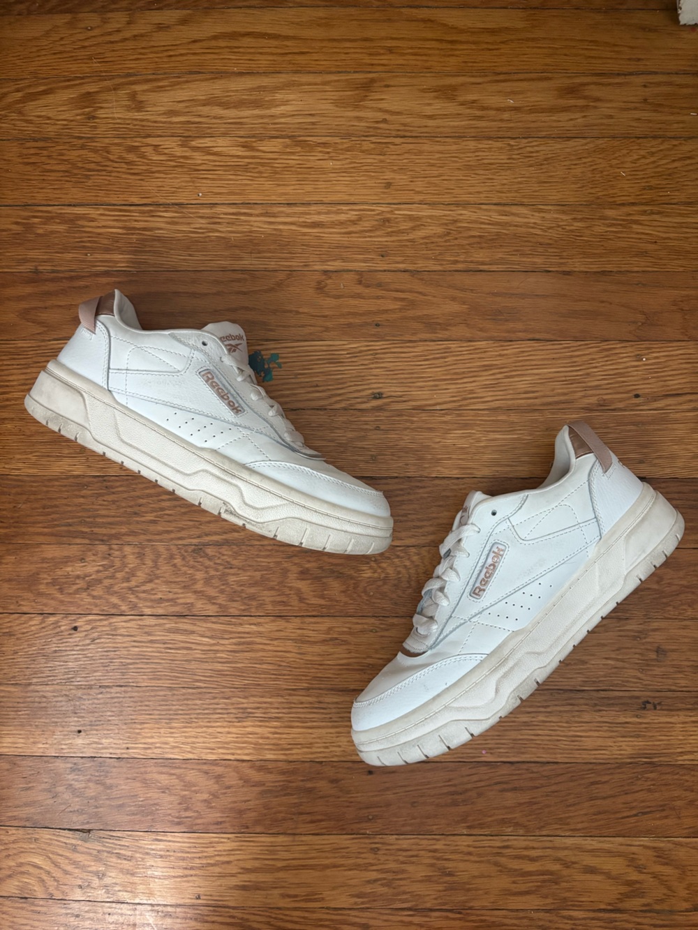 Reebok Sneakers